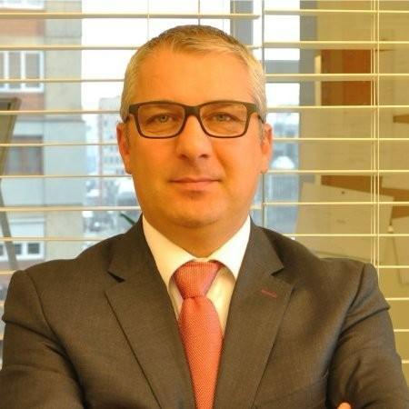 Speaker Visar DOBROSHI